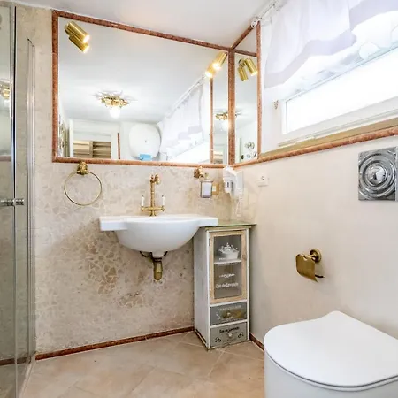 Merlo 1 & Parking Lägenhet Pisa